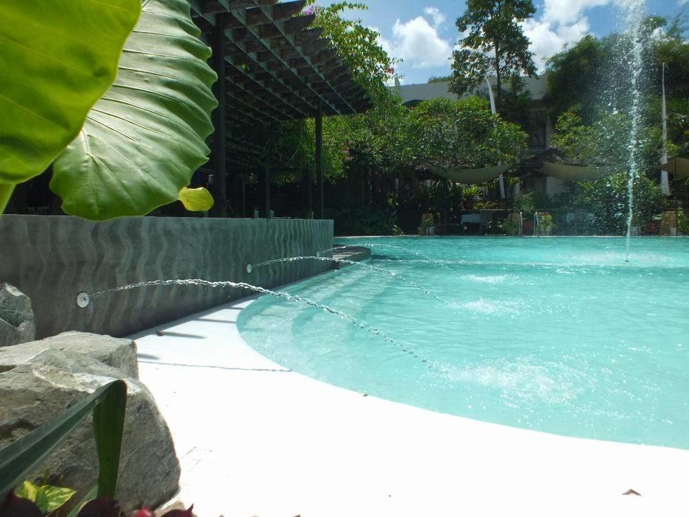 Mesra Business & Resort Hotel Самаринда Екстериор снимка