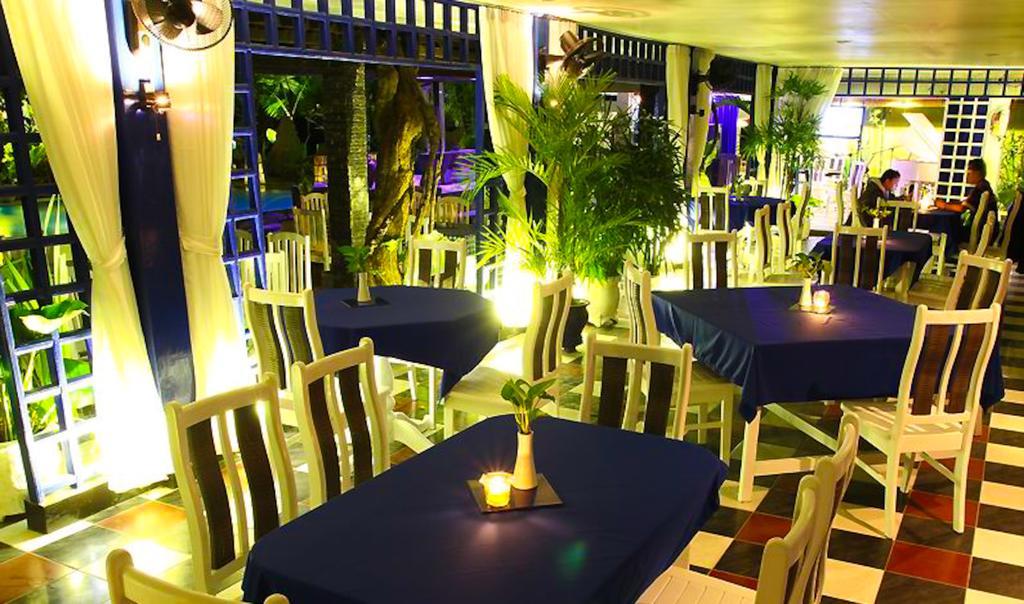 Mesra Business & Resort Hotel Самаринда Екстериор снимка