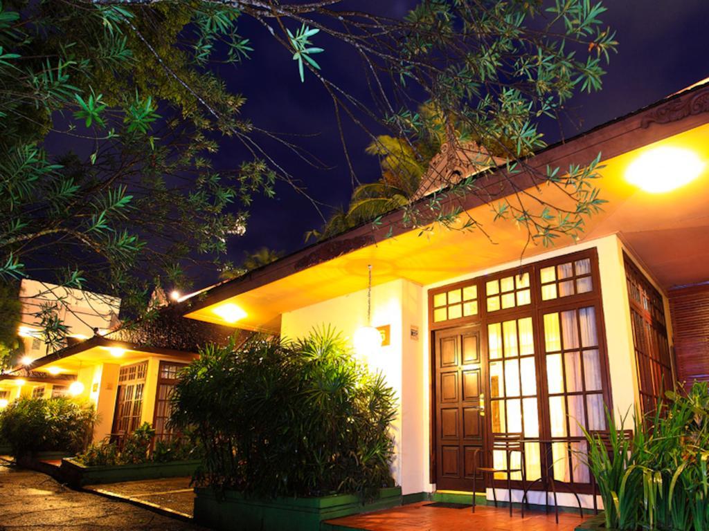 Mesra Business & Resort Hotel Самаринда Екстериор снимка