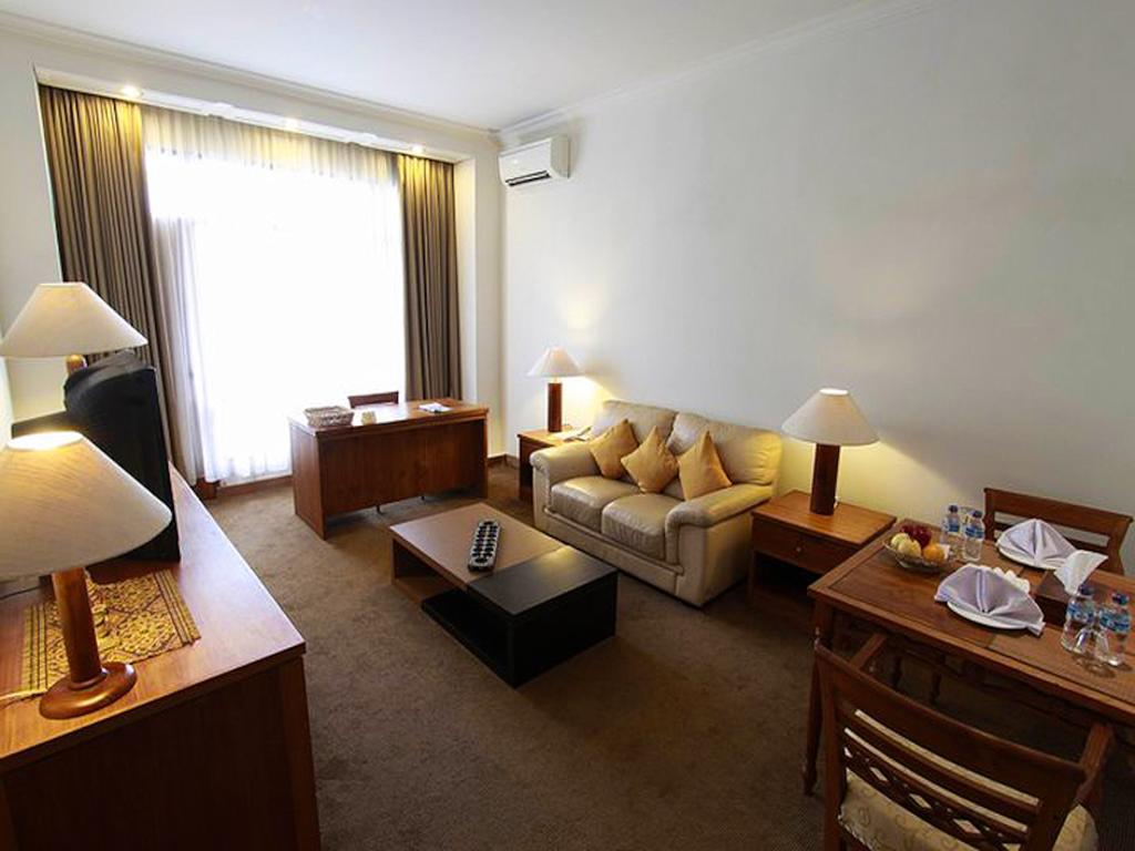 Mesra Business & Resort Hotel Самаринда Екстериор снимка