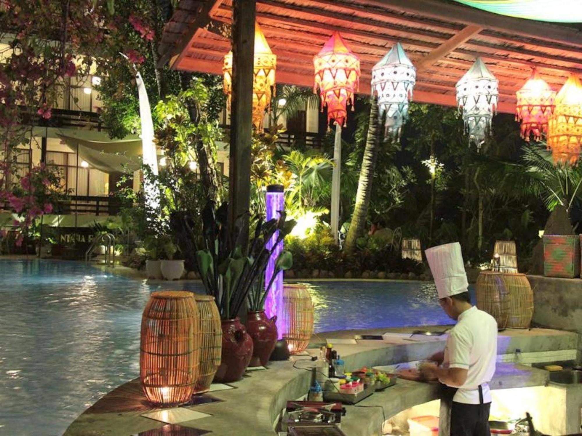 Mesra Business & Resort Hotel Самаринда Екстериор снимка